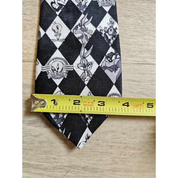 Vintage Looney Tunes Stamp Collection Black & White Tie Polyester Made In USA - Picture 4 of 4
